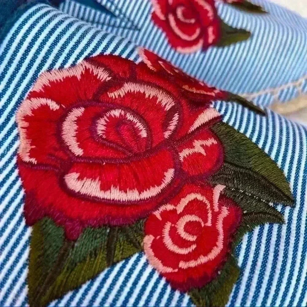 CHARTER CLUB Blue Pin‎ Stripe Rose Embroidered Espadrille Comfort Shoe (8M)